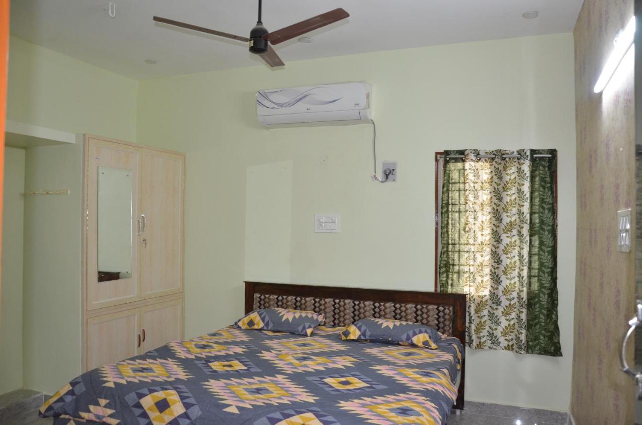 Manohars New Home Tirupati Exterior foto